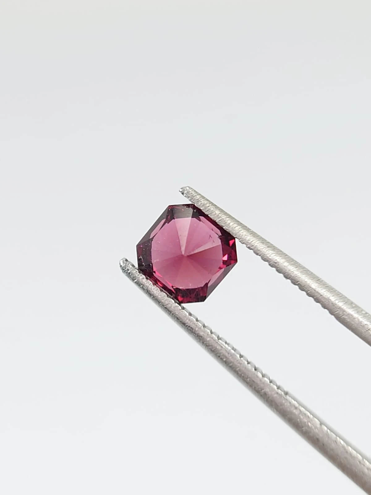 1.24ct Natural Rhodolite Garnet from Tanzania — view 8